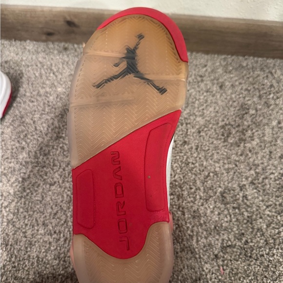 Air Jordan 5 Retro Fire Red - Black Tongue - Picture 6 of 6